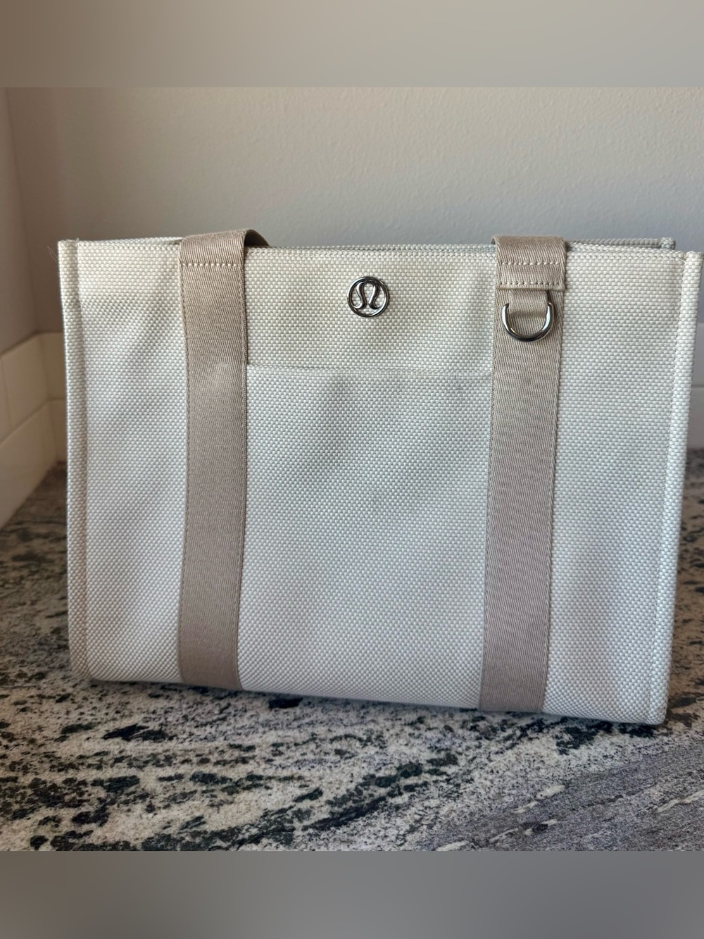 Lululemon Two-Tone Canvas Tote Bag 10L. VGUC.